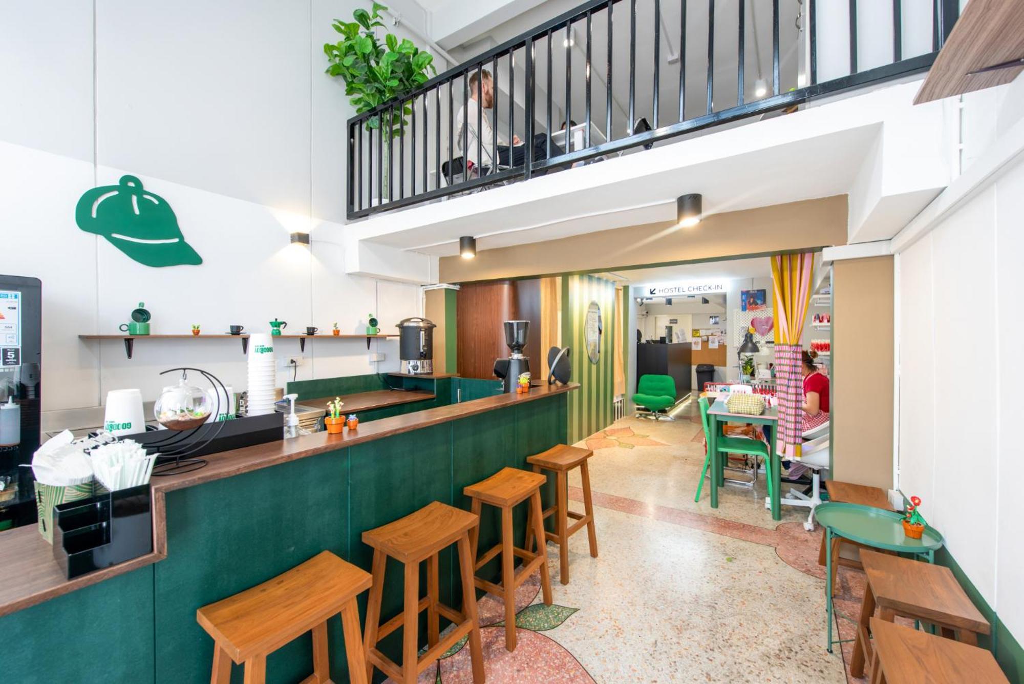 Piccolo Sukhumvit Hostel- Self Check-In After 6 Pm Bangkok Exterior foto